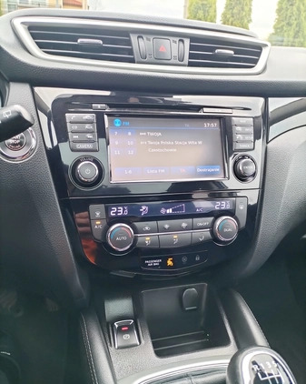 Nissan Qashqai cena 57000 przebieg: 170000, rok produkcji 2015 z Częstochowa małe 46